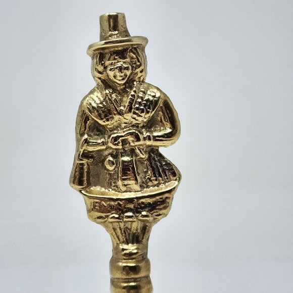 Vintage Brass Bell Welsh Mary Jones Knitting Figural Lady England 5 1/8" - Picture 6 of 6